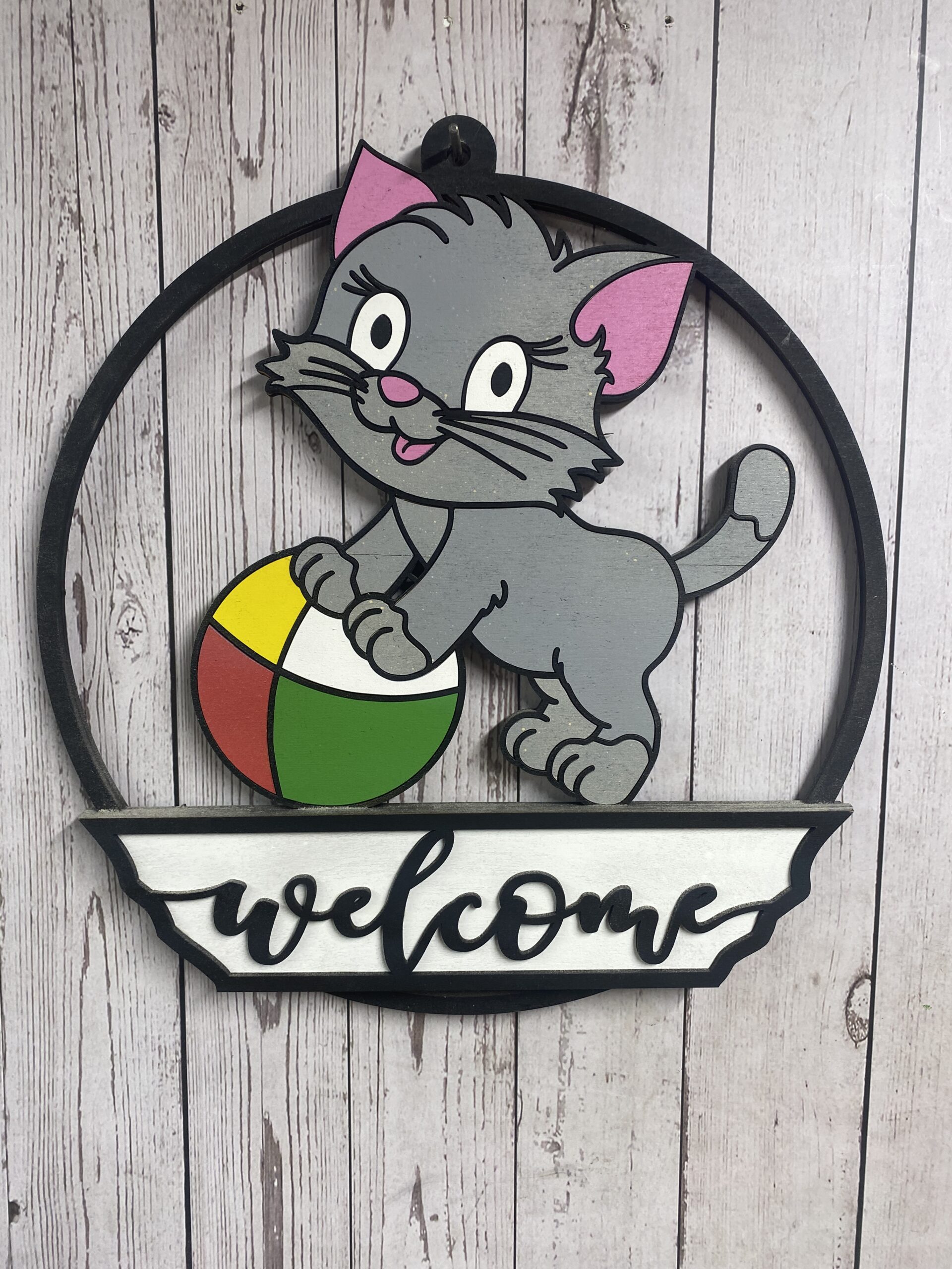 Kitten & Ball Welcome Sign